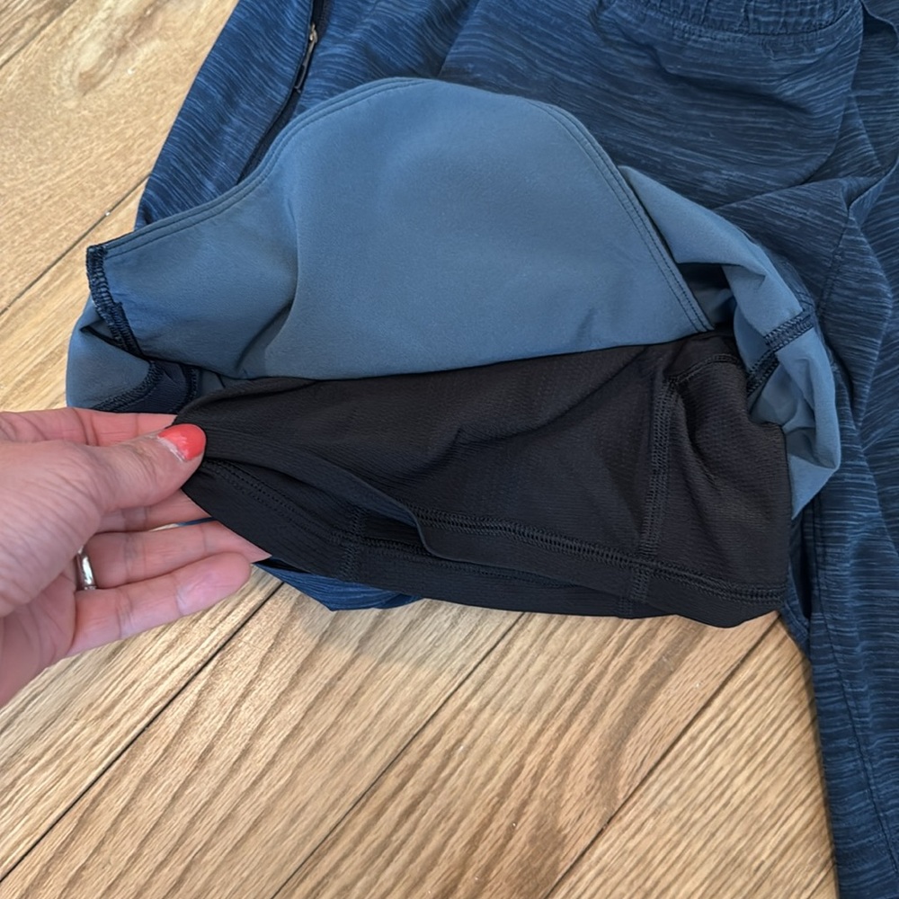 lululemon athletica‎ Men's Athletic Shorts - Navy Blue - Picture 6 of 8